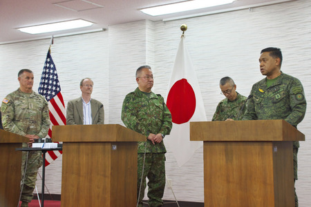 Japan-U.S.-Philipinien Militärpressekonferenz in Tokio