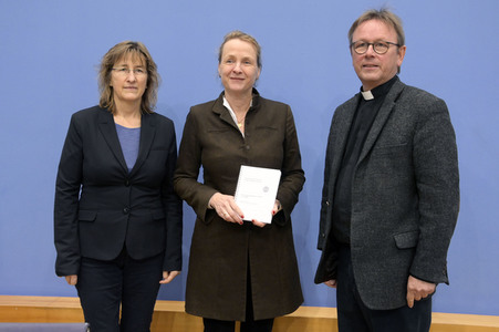 Bundespressekonferenz Rüstungsexportbericht 2022 in Berlin