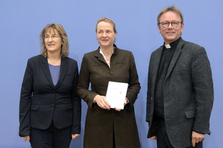 Bundespressekonferenz Rüstungsexportbericht 2022 in Berlin
