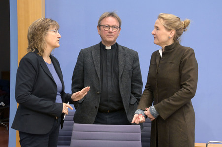Bundespressekonferenz Rüstungsexportbericht 2022 in Berlin