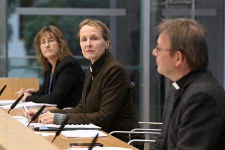 Bundespressekonferenz Rüstungsexportbericht 2022 in Berlin