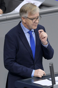 75. Sitzung des Deutschen Bundestages in Berlin