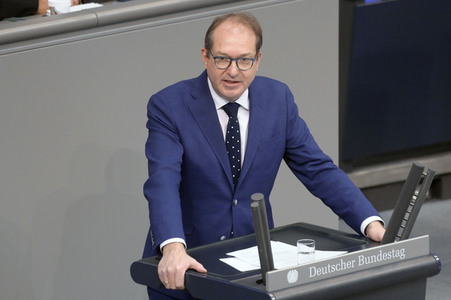 75. Sitzung des Deutschen Bundestages in Berlin