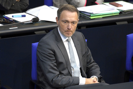75. Sitzung des Deutschen Bundestages in Berlin