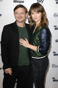 Season 2 Premiere 'Die Wespe' in Berlin