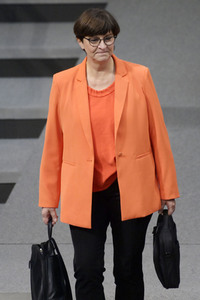 76. Sitzung des Deutschen Bundestages in Berlin