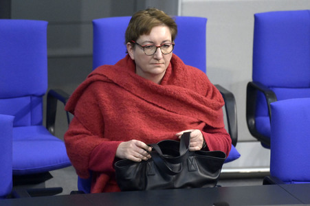 76. Sitzung des Deutschen Bundestages in Berlin