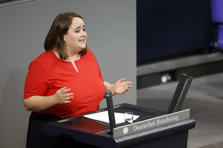 76. Sitzung des Deutschen Bundestages in Berlin