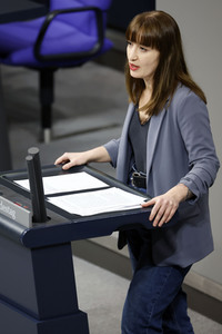 76. Sitzung des Deutschen Bundestages in Berlin