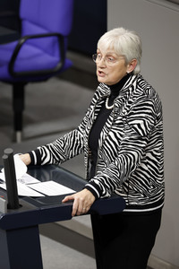 76. Sitzung des Deutschen Bundestages in Berlin