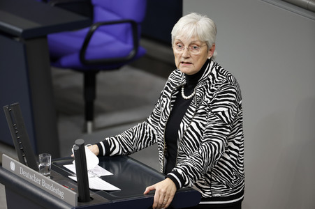 76. Sitzung des Deutschen Bundestages in Berlin