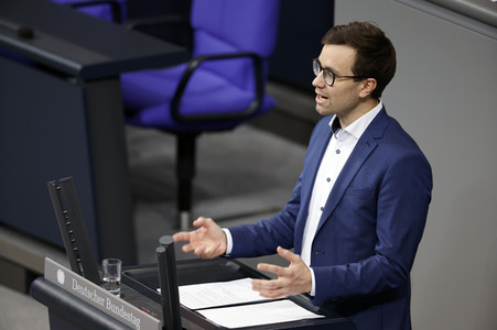 76. Sitzung des Deutschen Bundestages in Berlin