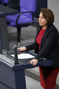 76. Sitzung des Deutschen Bundestages in Berlin