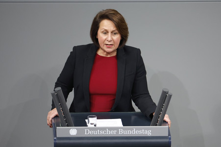 76. Sitzung des Deutschen Bundestages in Berlin