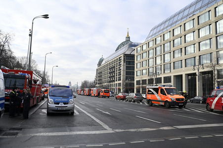Explosion des Aquadom im Sealife Berlin
