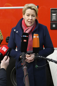 Explosion des Aquadom im Sealife Berlin