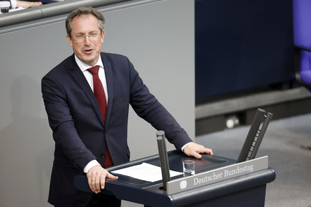 77. Sitzung des Deutschen Bundestages in Berlin