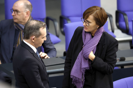 77. Sitzung des Deutschen Bundestages in Berlin