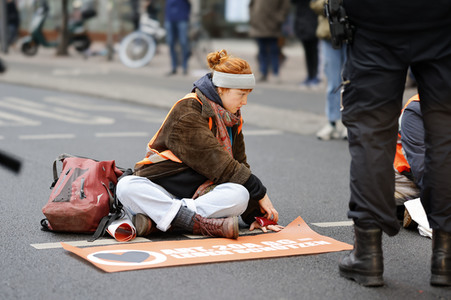Protestaktion der sogenannten Klima-Kleber in Berlin