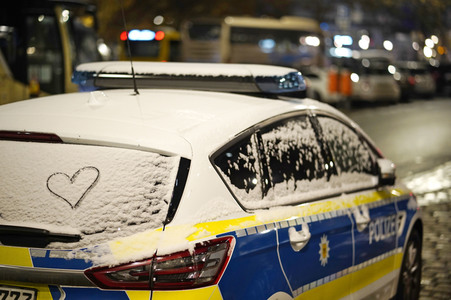 Symbolfoto Polizei