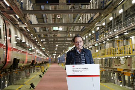Eröffnung der erweiterten Halle im ICE-Werk Rummelsburg in Berlin