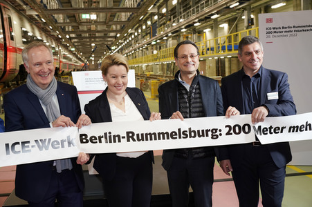 Eröffnung der erweiterten Halle im ICE-Werk Rummelsburg in Berlin
