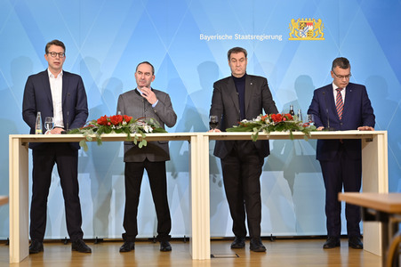 Pressekonferenz zur Sitzung des Ministerrates in Nürnberg