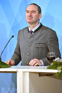 Pressekonferenz zur Sitzung des Ministerrates in Nürnberg