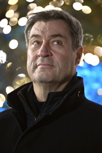 Markus Söder besucht den Christkindlesmarkt in Nürnberg