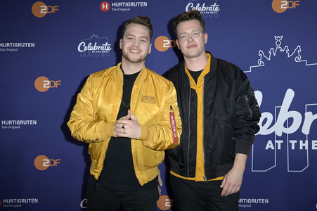Silvestershow 'Celebrate at the Gate - Willkommen 2023' in Berlin