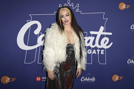Silvestershow 'Celebrate at the Gate - Willkommen 2023' in Berlin