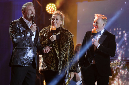 Silvestershow 'Celebrate at the Gate - Willkommen 2023' in Berlin
