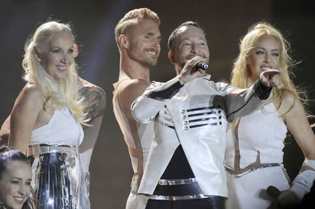 Silvestershow 'Celebrate at the Gate - Willkommen 2023' in Berlin