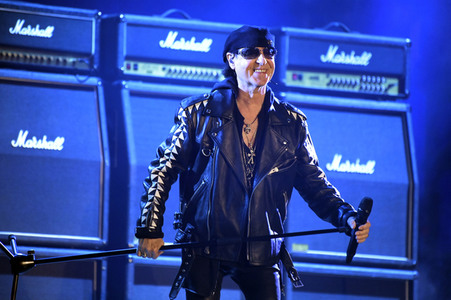 Silvestershow 'Celebrate at the Gate - Willkommen 2023' in Berlin