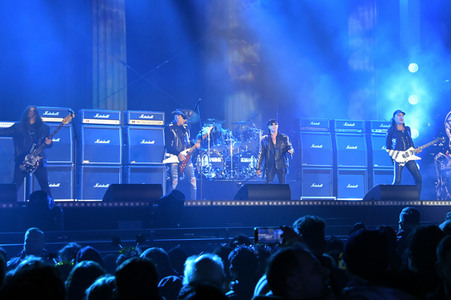 Silvestershow 'Celebrate at the Gate - Willkommen 2023' in Berlin