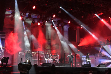Silvestershow 'Celebrate at the Gate - Willkommen 2023' in Berlin
