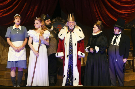 Theaterprobe 'Der König stirbt' in Dessau-Roßlau