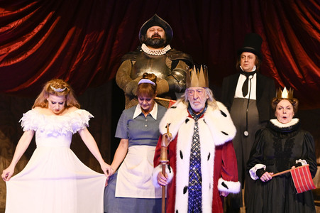 Theaterprobe 'Der König stirbt' in Dessau-Roßlau