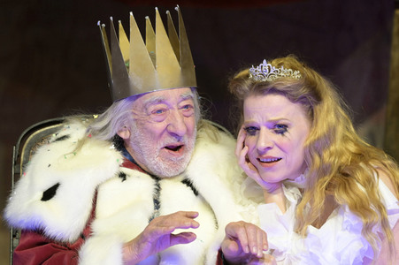 Theaterprobe 'Der König stirbt' in Dessau-Roßlau