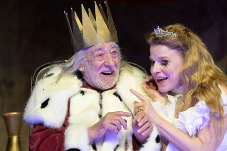 Theaterprobe 'Der König stirbt' in Dessau-Roßlau