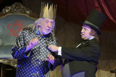 Theaterprobe 'Der König stirbt' in Dessau-Roßlau