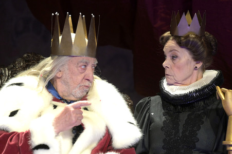 Theaterprobe 'Der König stirbt' in Dessau-Roßlau