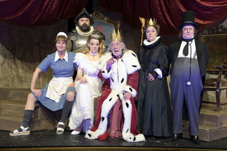 Theaterprobe 'Der König stirbt' in Dessau-Roßlau