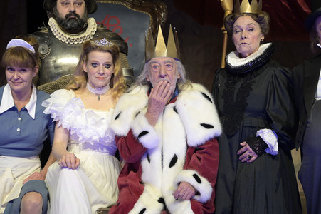 Theaterprobe 'Der König stirbt' in Dessau-Roßlau