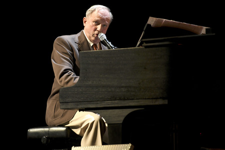 Konzert von Ulrich Tukur & Die Rhythmus Boys in Hannover