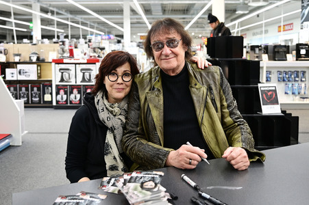 Autogrammstunde mit Dieter Birr in Bautzen