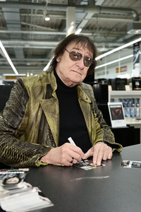 Autogrammstunde mit Dieter Birr in Bautzen
