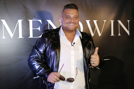 Singlepräsentation mit Menowin Fröhlich in Köln