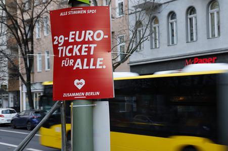 Wahlkampagne zur Wiederholungswahl zum Abgeordnetenhaus in Berlin