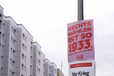 Wahlplakate zur Wiederholungswahl zum Abgeordnetenhaus in Berlin